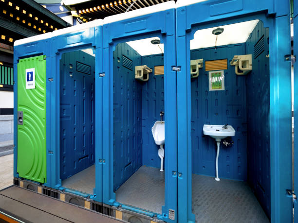 Best Porta potty rental near me  in Edgerton, WI
